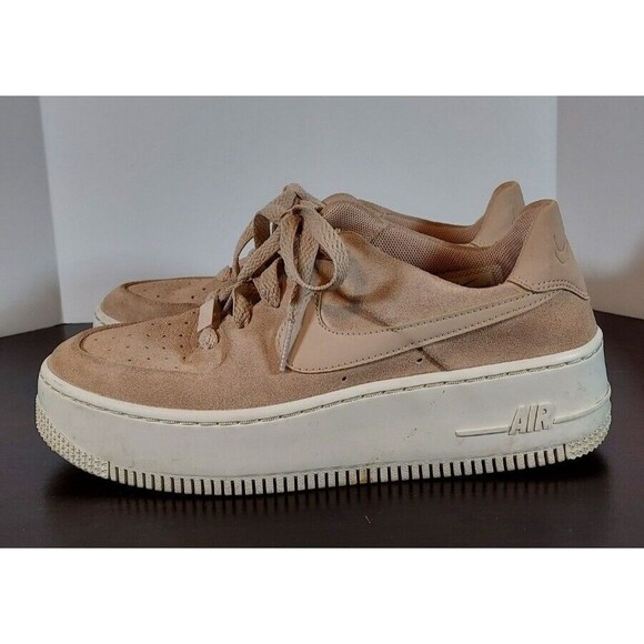 Nike Womens Air Force 1 Sage Low Sneakers Shoes Pink AR5339-201 Suede Lace Up 7 - Picture 3 of 8